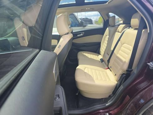 Used 2024 Ford Edge SEL w/ Convenience Package AWD/4WD image 11