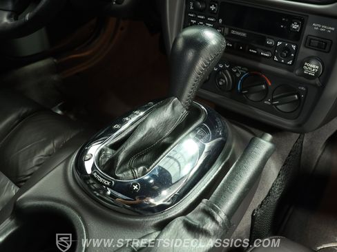 Used 2000 Plymouth Prowler image 39