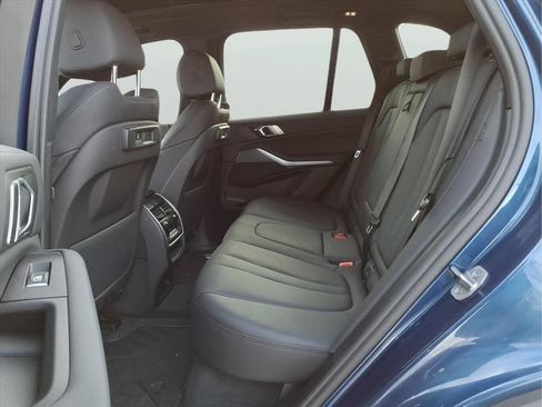 Used 2022 BMW X5 xDrive40i AWD/4WD image 29