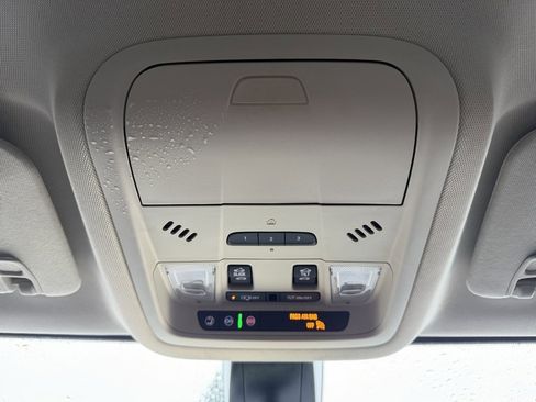 Used 2023 GMC Acadia Denali w/ Denali Ultimate Package image 28