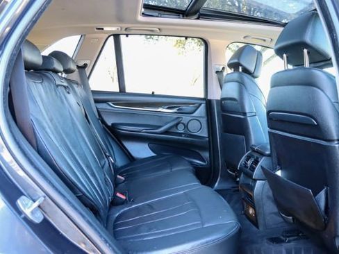 Used 2014 BMW X5 xDrive50i image 31