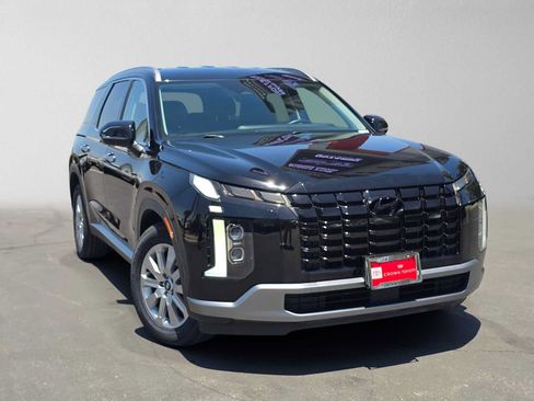 Used 2023 Hyundai Palisade SEL FWD image 1