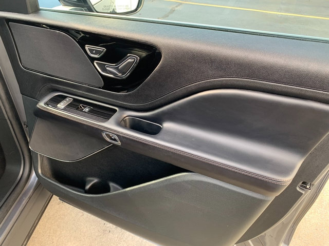 Certified 2023 Lincoln Aviator AWD w/ Premium Package image 15
