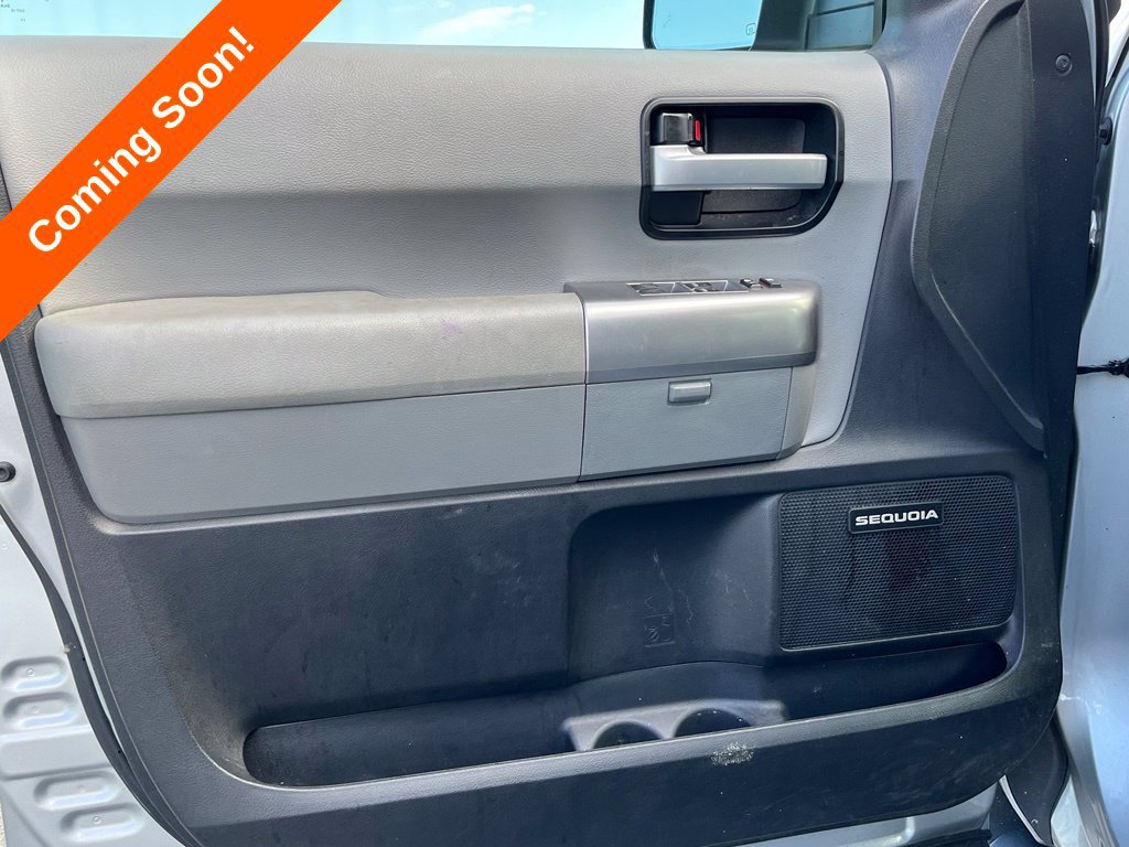 Used 2021 Toyota Sequoia Limited AWD/4WD image 15