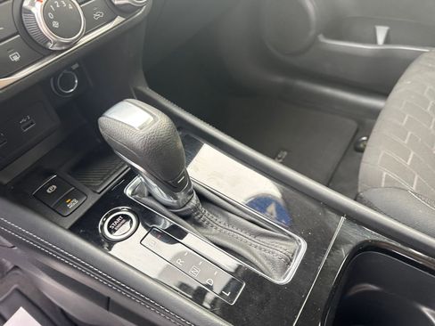 Certified 2023 Nissan Kicks SV image 20