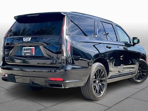 Used 2023 Cadillac Escalade Sport Platinum w/ LPO, ONYX Package image 12