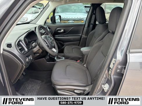 Used 2023 Jeep Renegade Altitude AWD/4WD image 13