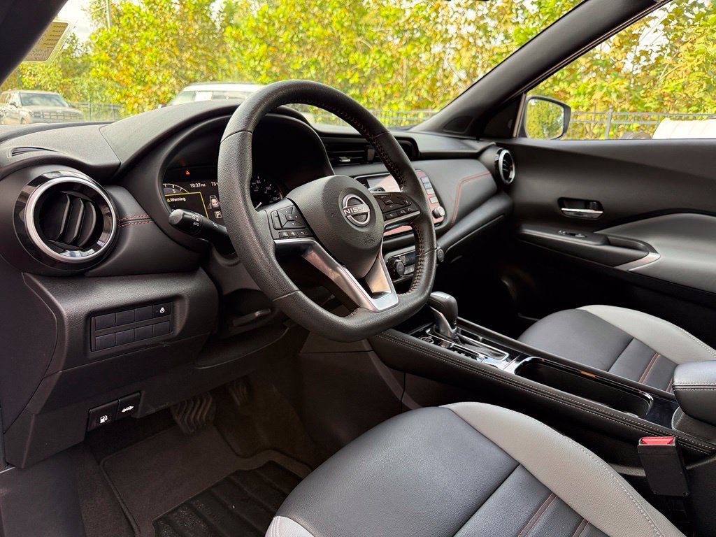 Used 2024 Nissan Kicks SR w/ SR Premium Package FWD image 9
