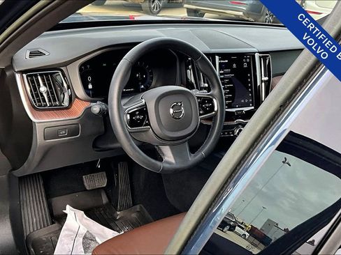 Certified 2023 Volvo XC60 B5 Plus w/ Protection Package Premier image 17