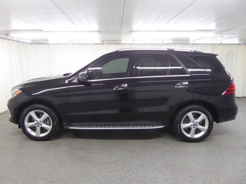 Used 2018 Mercedes-Benz GLE 350 w/ Premium 1 Package image 4