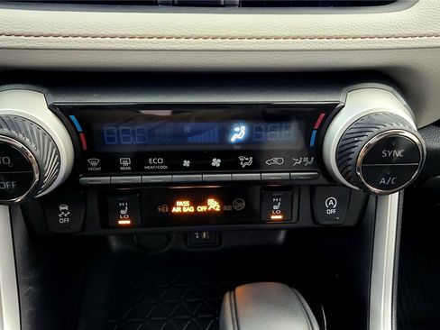 Certified 2023 Toyota RAV4 XLE w/ Convenience Package image 31