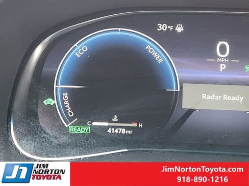 Used 2023 Toyota Venza Limited image 19