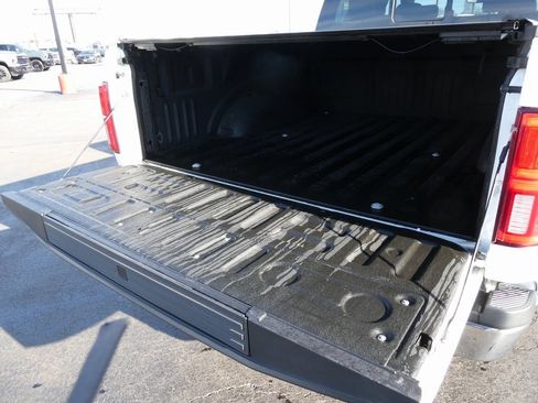 Used 2020 Ford F150 Lariat image 9