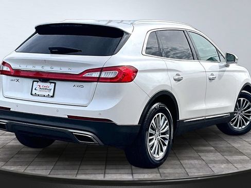 Used 2016 Lincoln MKX Select w/ Select Plus Package AWD/4WD image 5