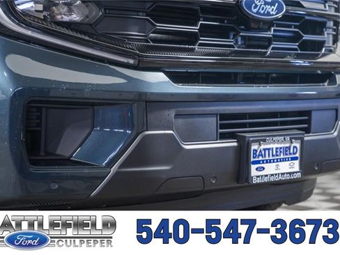 New 2025 Ford Expedition Active image 18