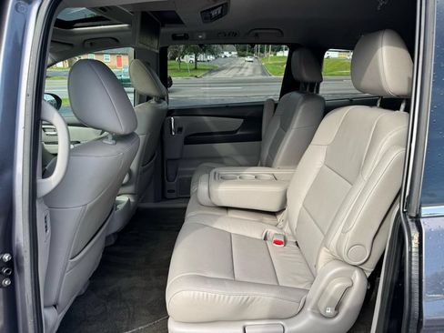 Used 2016 Honda Odyssey Touring image 18