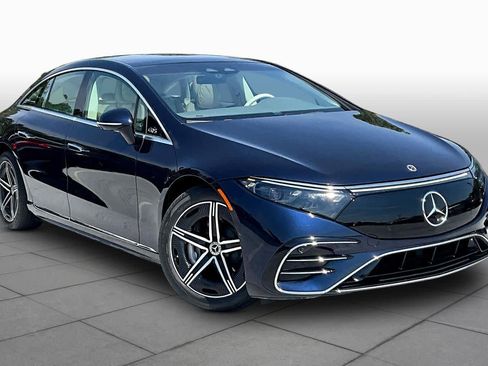 Used 2023 Mercedes-Benz EQS 580 4MATIC Sedan image 2