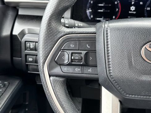 Used 2025 Toyota 4Runner Limited RWD image 19