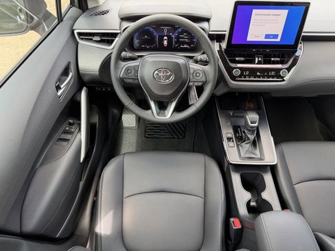 New 2026 Toyota Corolla Cross XLE FWD image 13