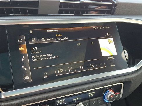 Certified 2025 Audi Q3 2.0T Premium w/ Convenience Package image 14