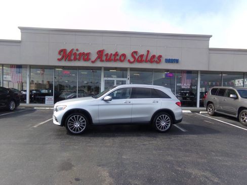 Used 2016 Mercedes-Benz GLC 300 image 1