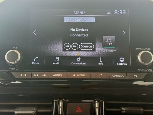 Used 2024 Nissan Pathfinder SV FWD image 17