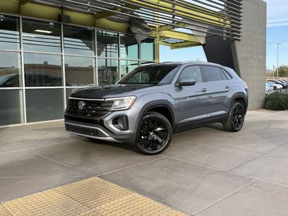 Used 2024 Volkswagen Atlas Cross Sport SE w/ Panoramic Sunroof Package