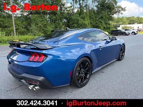 Used 2024 Ford Mustang GT RWD image 3