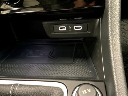 Used 2024 Volkswagen Jetta SEL image 23