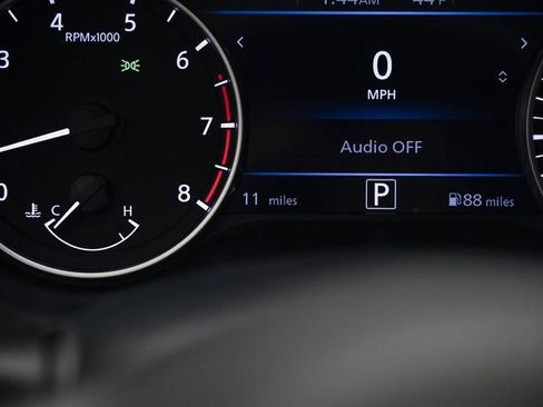 New 2025 Nissan Sentra SR image 30