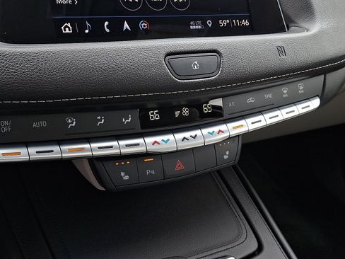 Used 2019 Cadillac XT4 Luxury w/ Cold Weather Package image 16