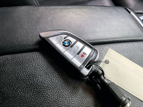 Used 2020 BMW X7 xDrive40i w/ Premium Package AWD/4WD image 14