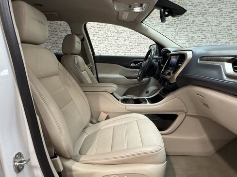 Used 2020 GMC Acadia Denali image 10