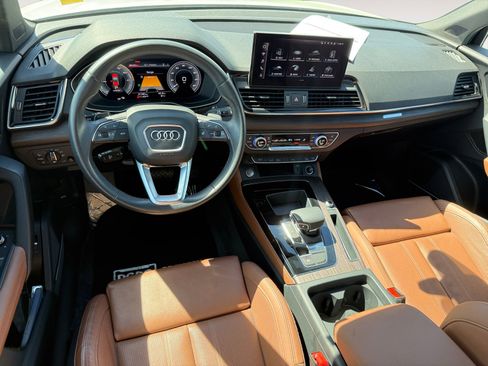 Used 2023 Audi Q5 e Premium Plus w/ Premium Plus Package AWD/4WD image 15