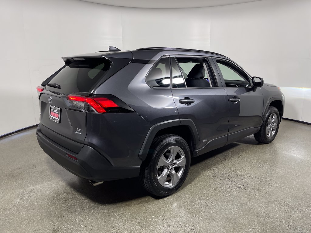 Certified 2025 Toyota RAV4 LE AWD/4WD image 3