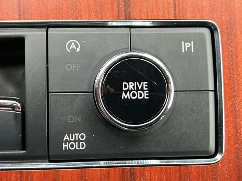 Used 2024 Lincoln Navigator Reserve image 32