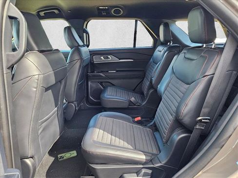 New 2026 Ford Explorer ST-Line w/ ST-Line Street Pack RWD image 16