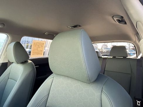 Used 2024 Kia Seltos SX image 11