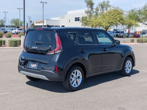 Certified 2024 Kia Soul LX w/ Option Group 015 FWD image 5
