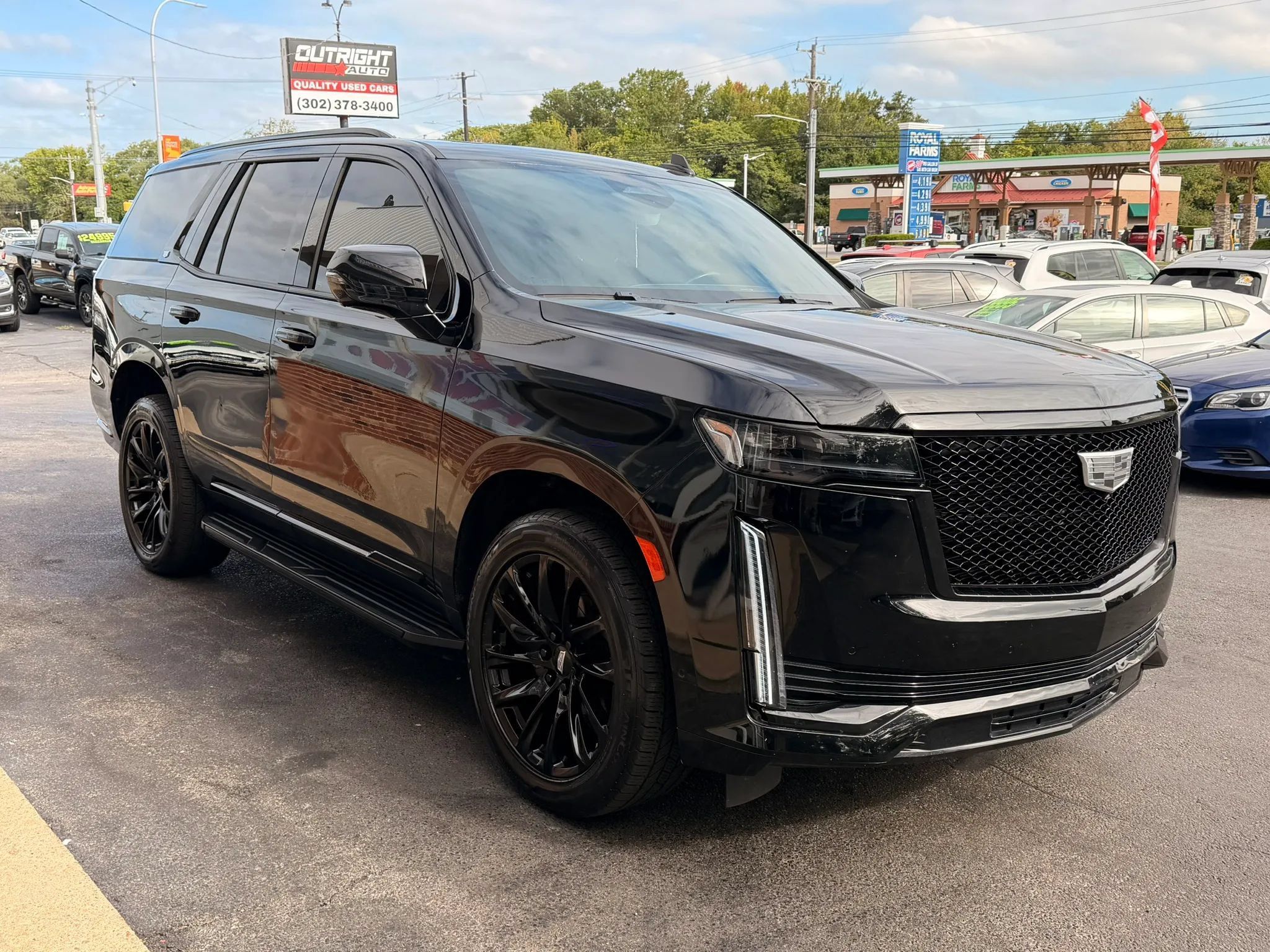 Used 2021 Cadillac Escalade Sport w/ LPO, ONYX Package AWD/4WD image 5