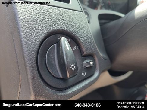 Used 2007 Ford Focus SE FWD image 21