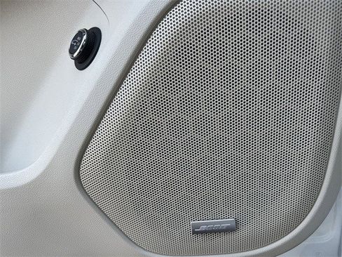 Used 2021 GMC Acadia Denali w/ Denali Ultimate Package image 29