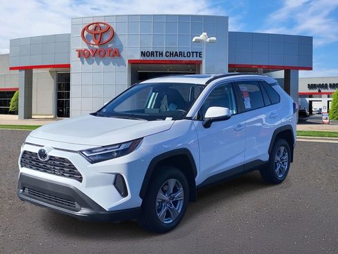 New 2025 Toyota RAV4 XLE image 5