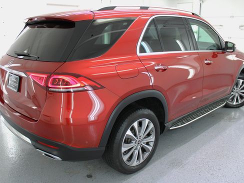 Used 2020 Mercedes-Benz GLE 350 w/ Premium Package image 30