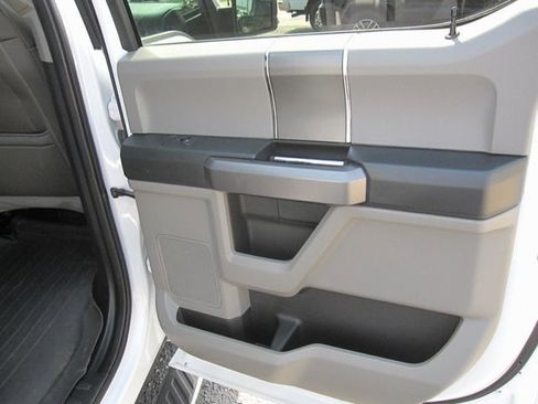 Used 2019 Ford F150 XLT w/ Equipment Group 302A Luxury image 22