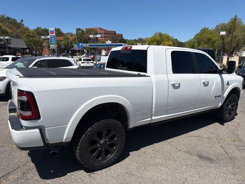 Used 2022 RAM 2500 Laramie AWD/4WD image 4