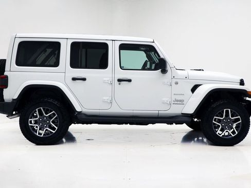 Used 2024 Jeep Wrangler Sahara w/ Technology Group image 3