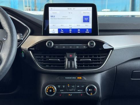 Used 2020 Ford Escape SEL image 19