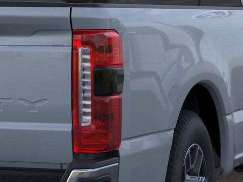 New 2026 Ford F350 Lariat RWD image 21