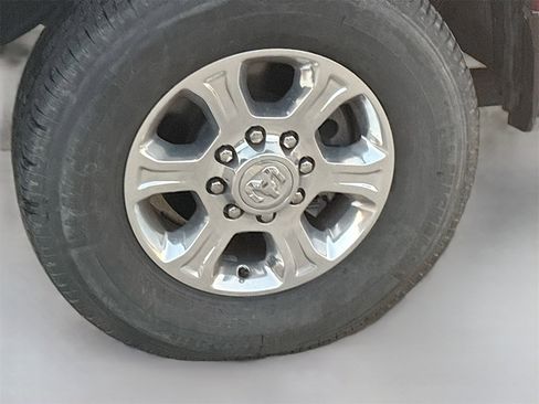 Used 2024 RAM 3500 Big Horn w/ Safety Group image 26